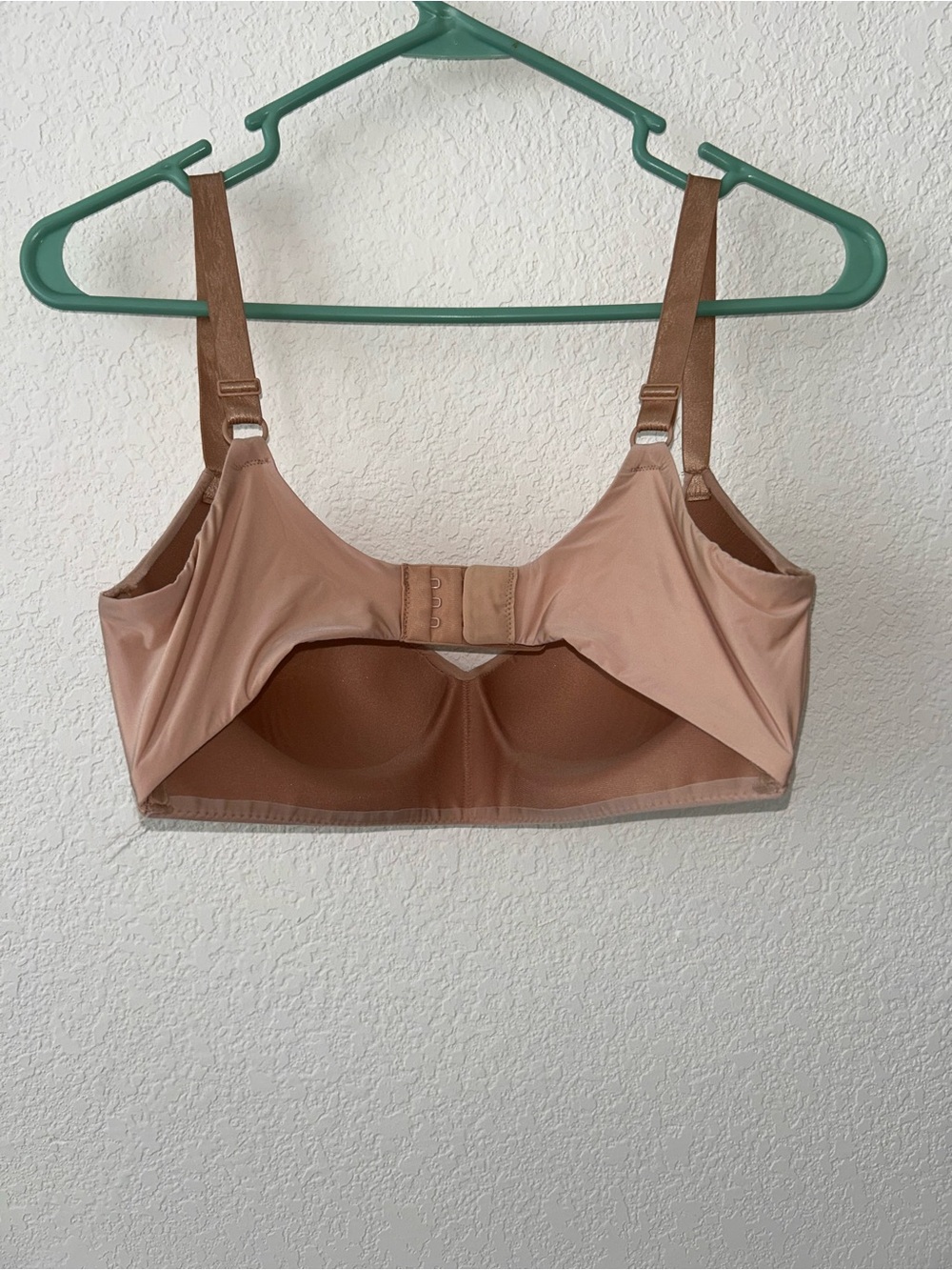Intimissimi Nude Smooth T-Shirt Bra - Women's Intimates 38D wireless - Picture 2 of 3